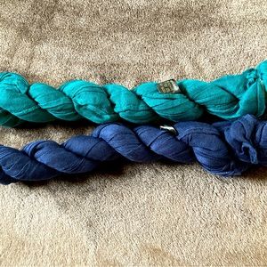 📦$5.95 Ship! 2 Twisted braid scarfs, new unopened. Light weight for spring 🌳🐥